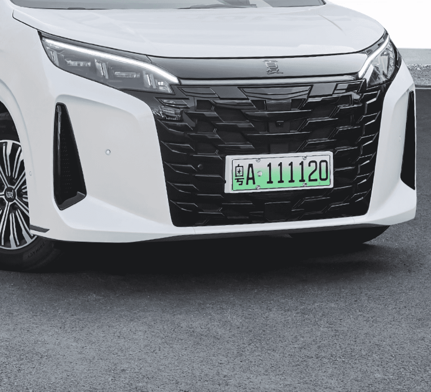 Xevaban.com ở 214 Giải Phóng là đơn vị chuyên cung cấp phụ kiện oto, đồ chơi oto, đồ chơi byd m9, phụ kiện byd m9, xevaban, 214 giải phóng, ốp ngoại thất m9, ốp chống xước ngoại thất m9, bảo vệ ngoại thất m9, phụ kiện ngoại thất m9.